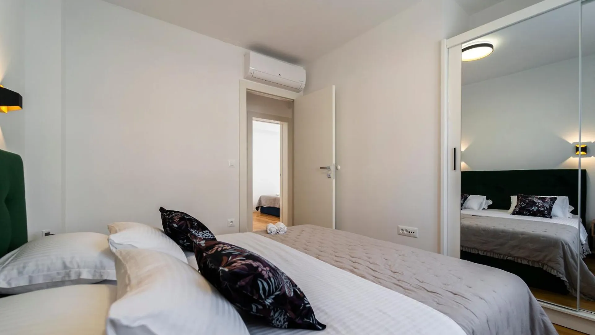 Apartment Skyline Retreat Zadar